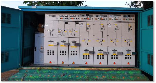 Partial Discharge online monitoring hardware; On-site installation photos of the RMU (Ring Main Unit).