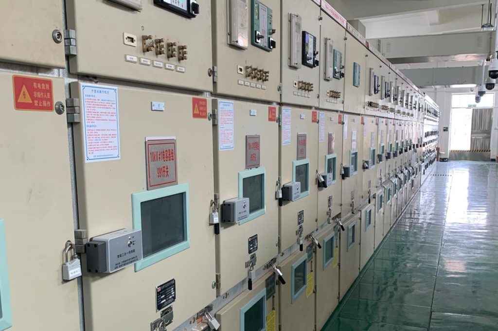 partial discharge TEV sensor installed on medium voltage switchgear