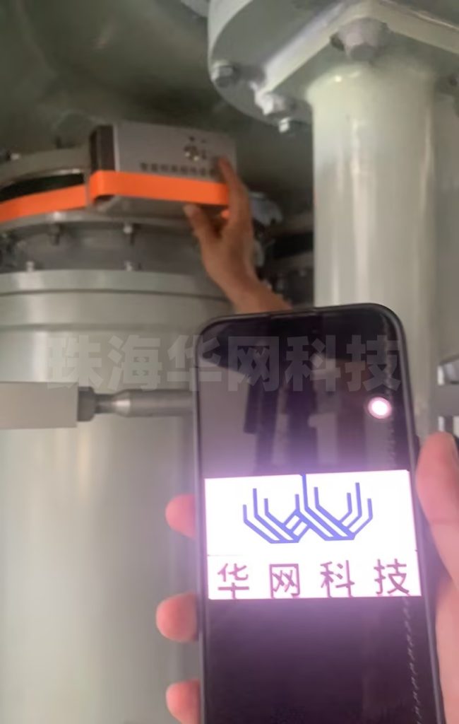 HMJ1010-WAEA contact ultrasonic sensor installed on 220kV GIS equipment